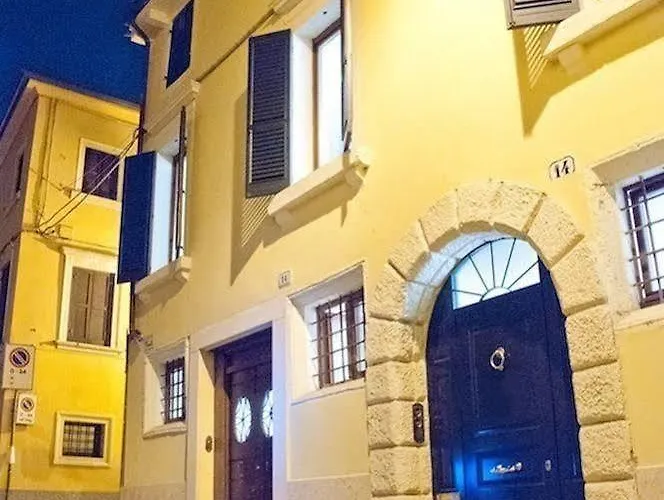 Romeo Giulietta Bed & Breakfast 4*