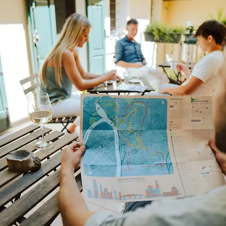 Romeo Giulietta לינה וארוחת בוקר